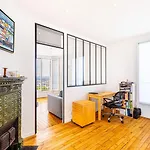 Guestready - Eiffel Tower Views From The 20Th Arr.